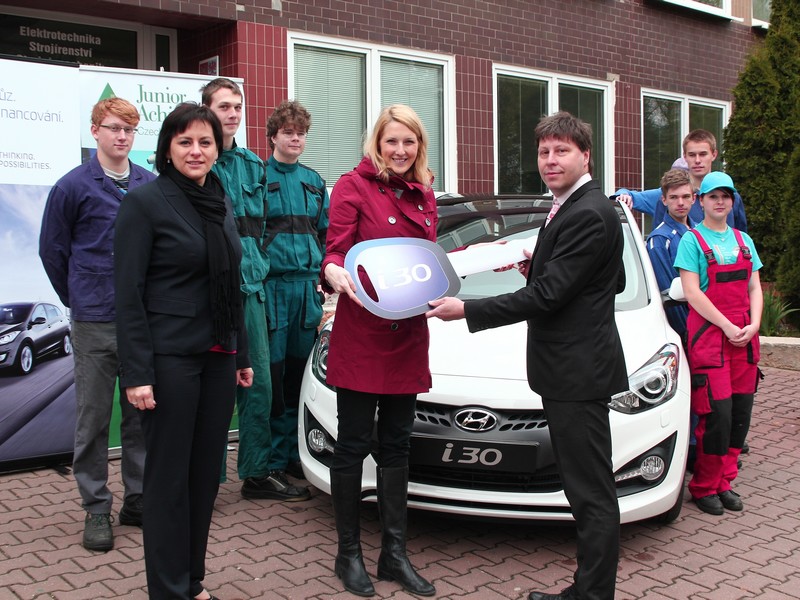 Hyundai podporuje střední odborné školství